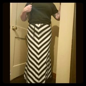 Old Navy chevron maxi skirt